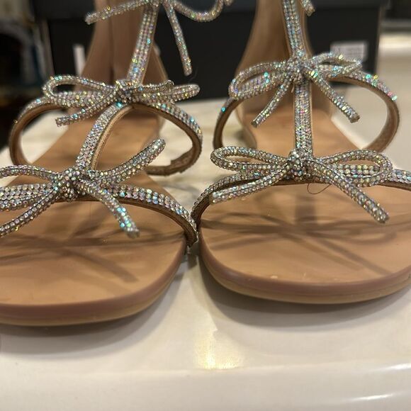 Macy’s New w/Box Gertrude Bling Bow Gladiator Sandals - Picture 11 of 13